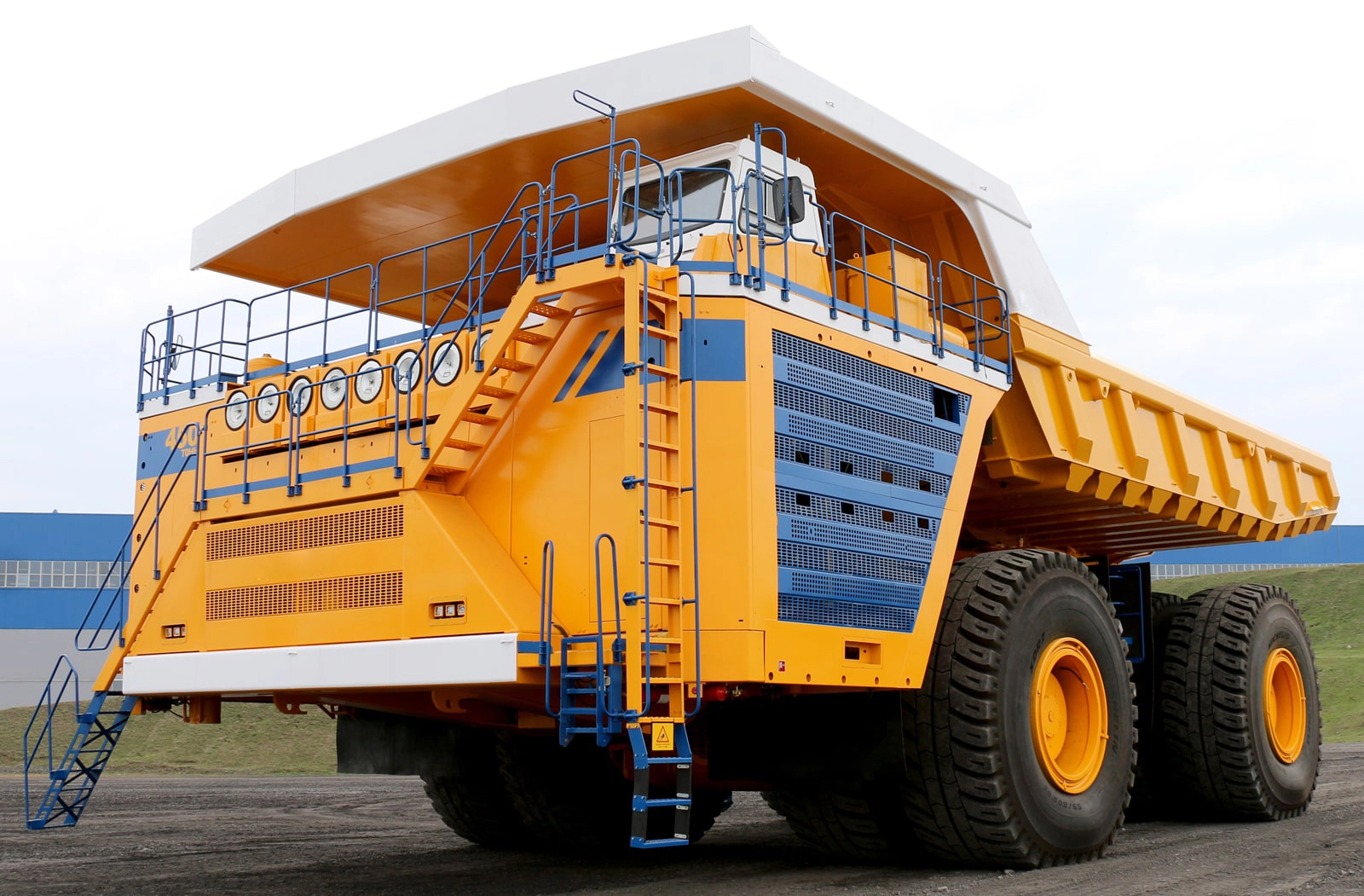 Comment choisir le bon système de lubrification pour les camions miniers